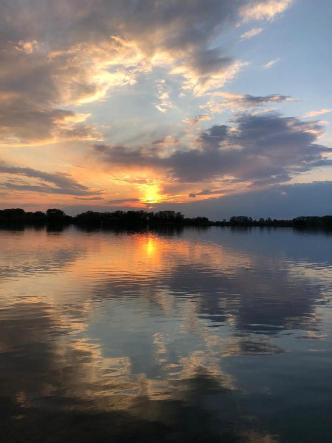 Hotel De Charme 'Zum Schiff' Iffezheim Zewnętrze zdjęcie